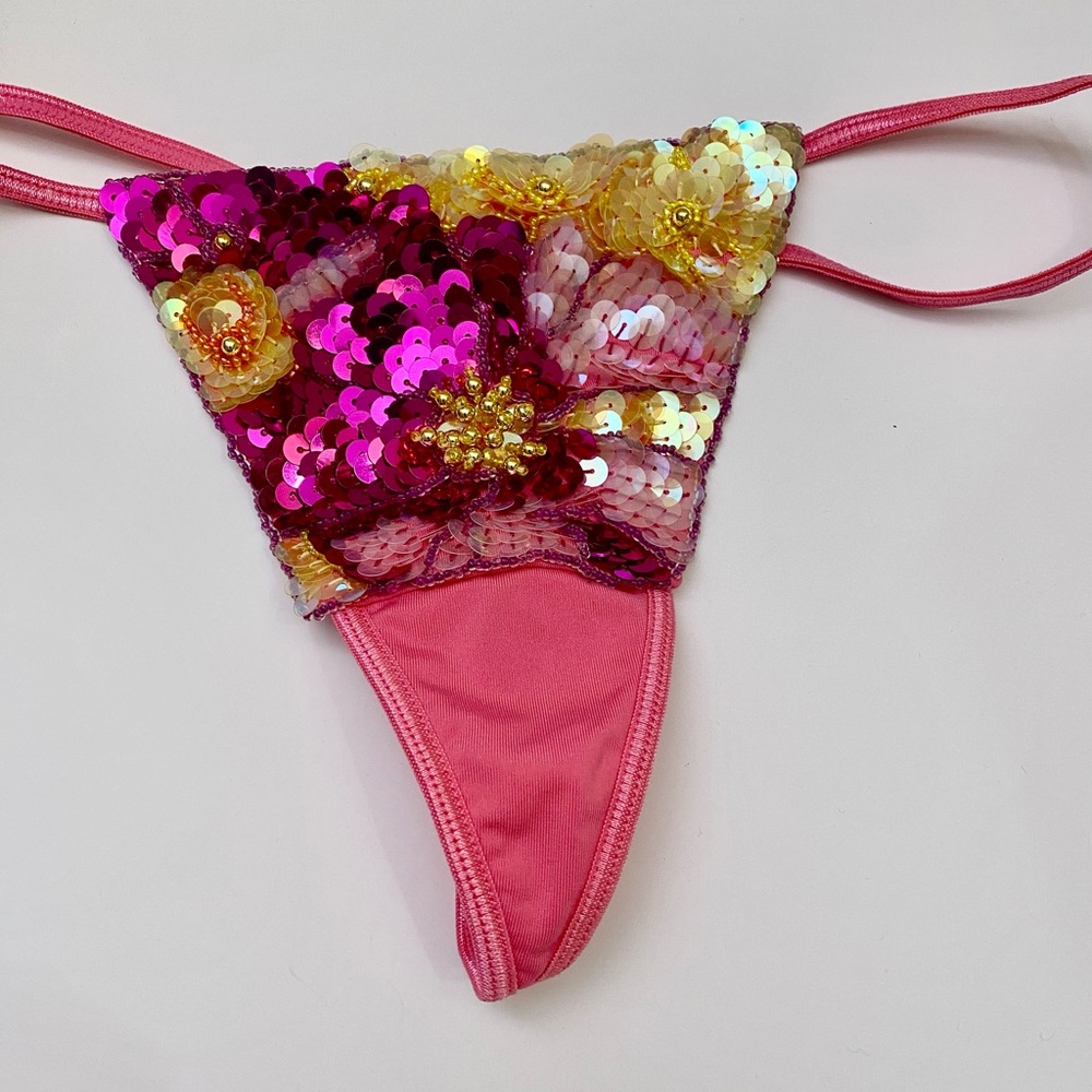 Victoria's Secret Pink Sequin Thong, Very nice !